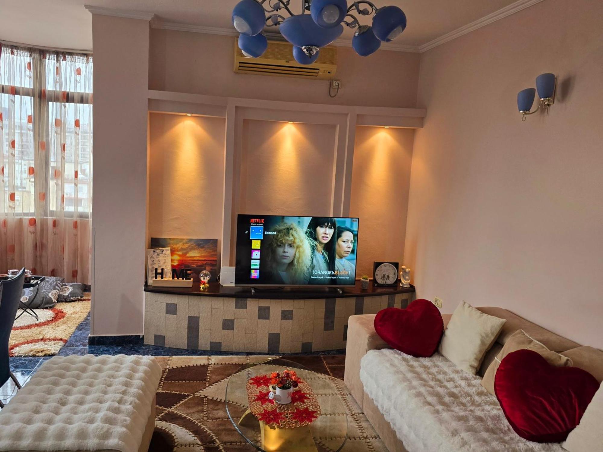 Sweethome Center, Skanderbeg Square Appartement *