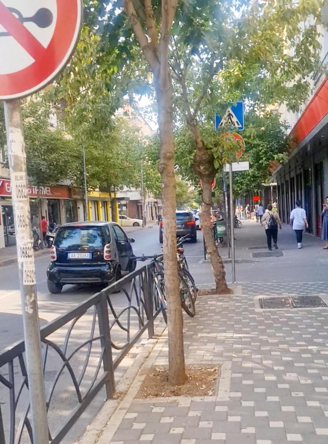 Sweethome Center, Skanderbeg Square * Tirana