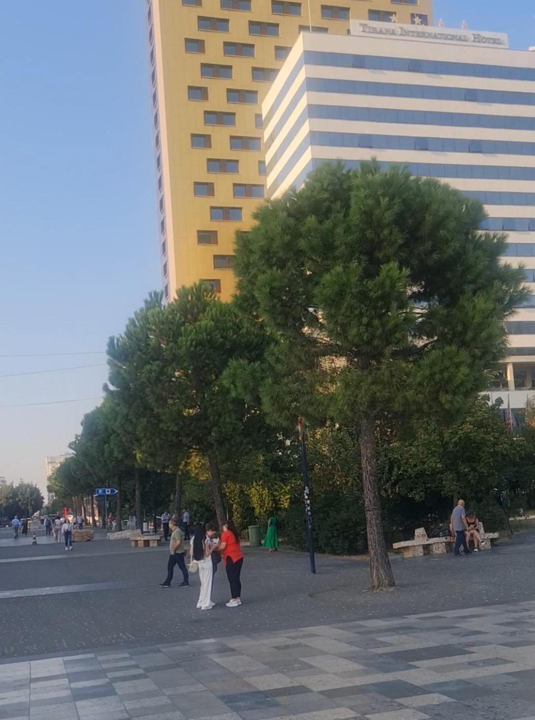 Sweethome Center, Skanderbeg Square Apartamento *